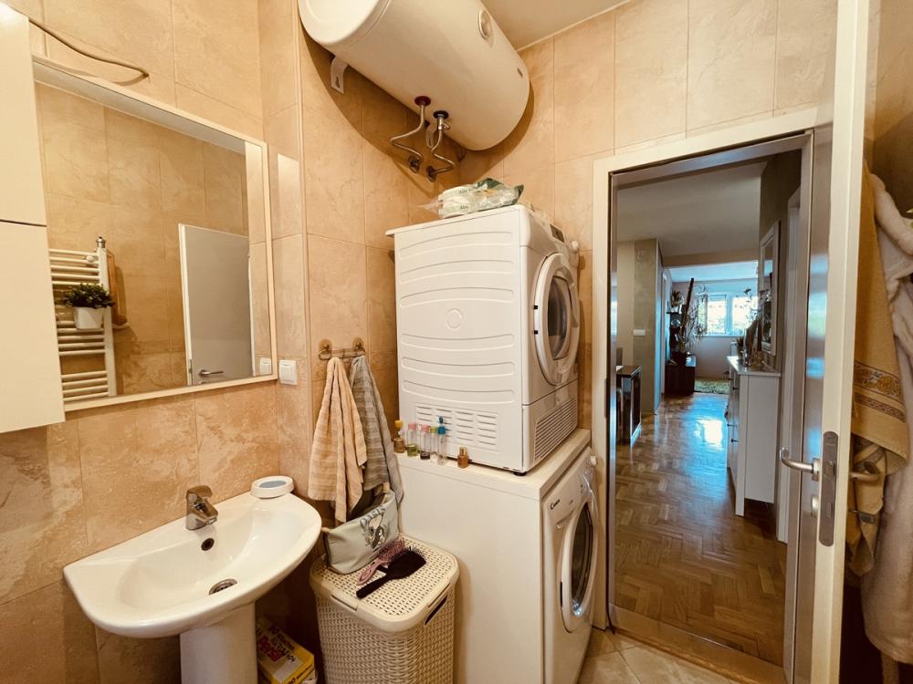 Slika 8 - Paje Jovanovića, Trosoban stan na prodaju, 58m2, 199.000€
